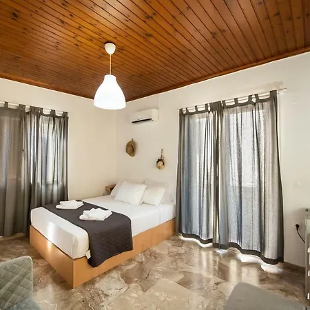 Square Апартаменты *